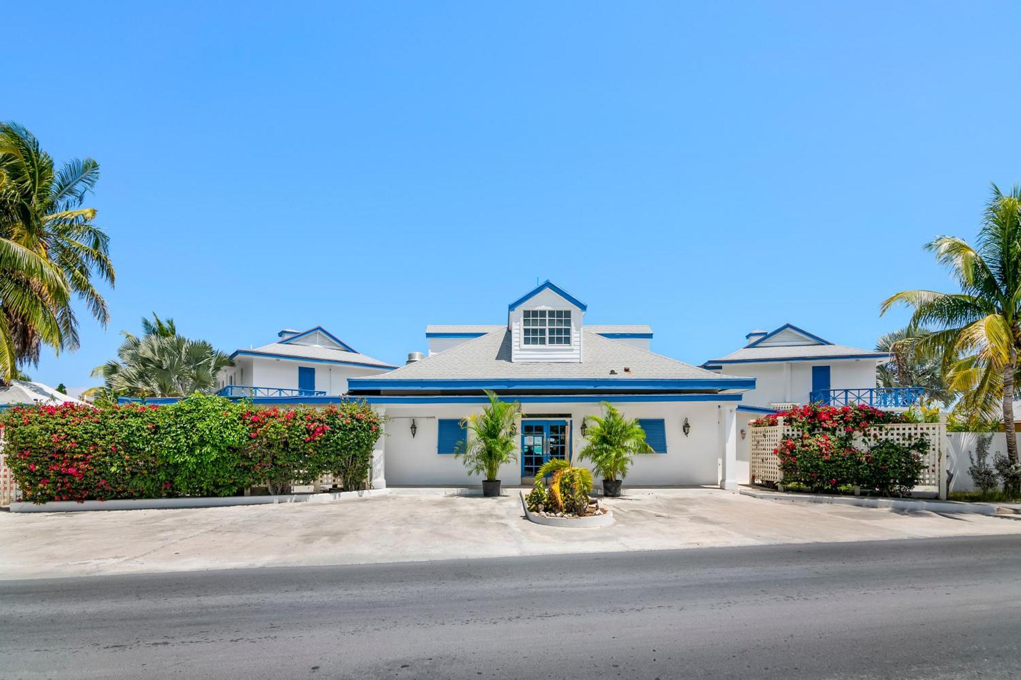 Augusta Bay Hotel จอร์จทาวน์ ภายนอก รูปภาพ