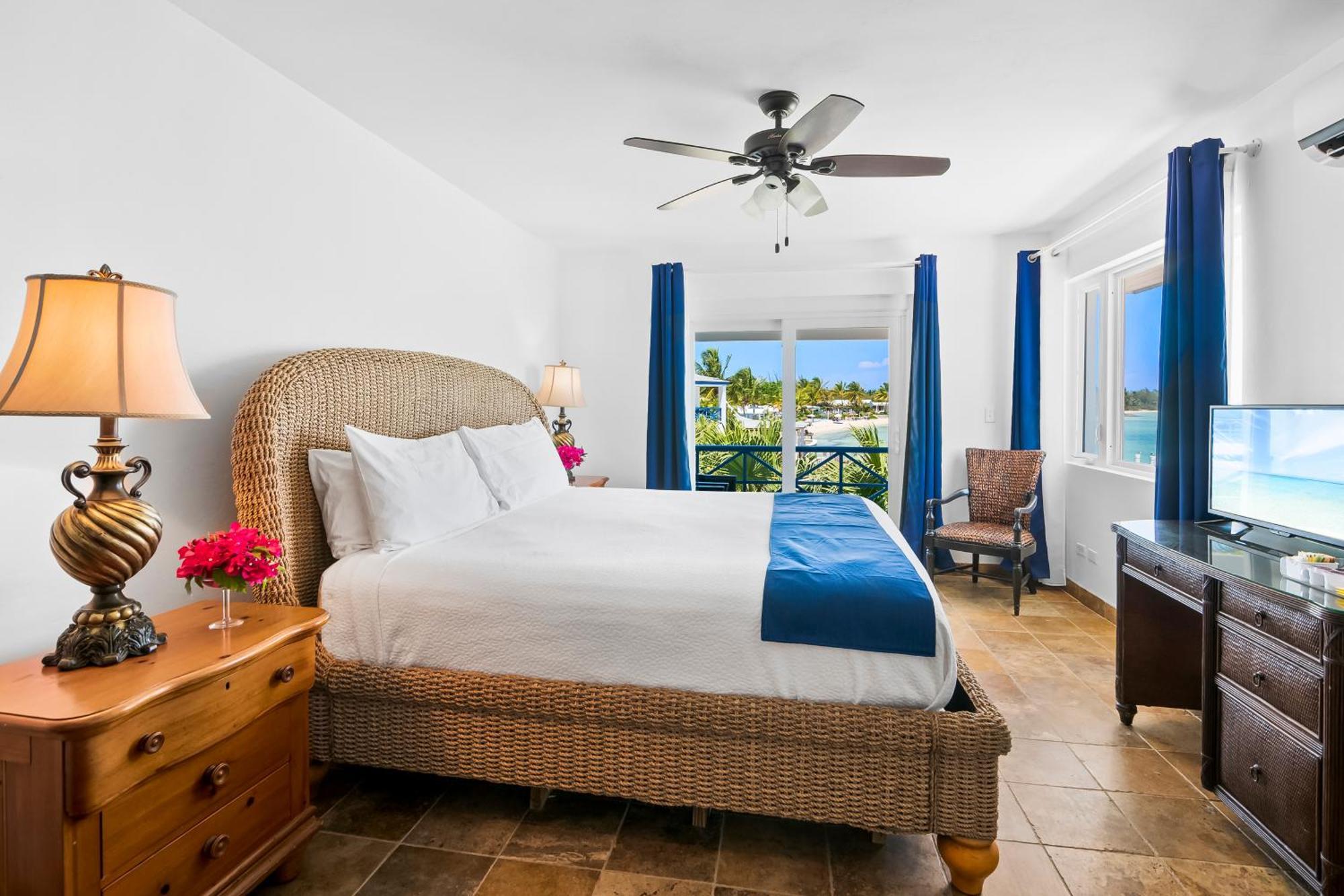 Augusta Bay Hotel จอร์จทาวน์ ภายนอก รูปภาพ